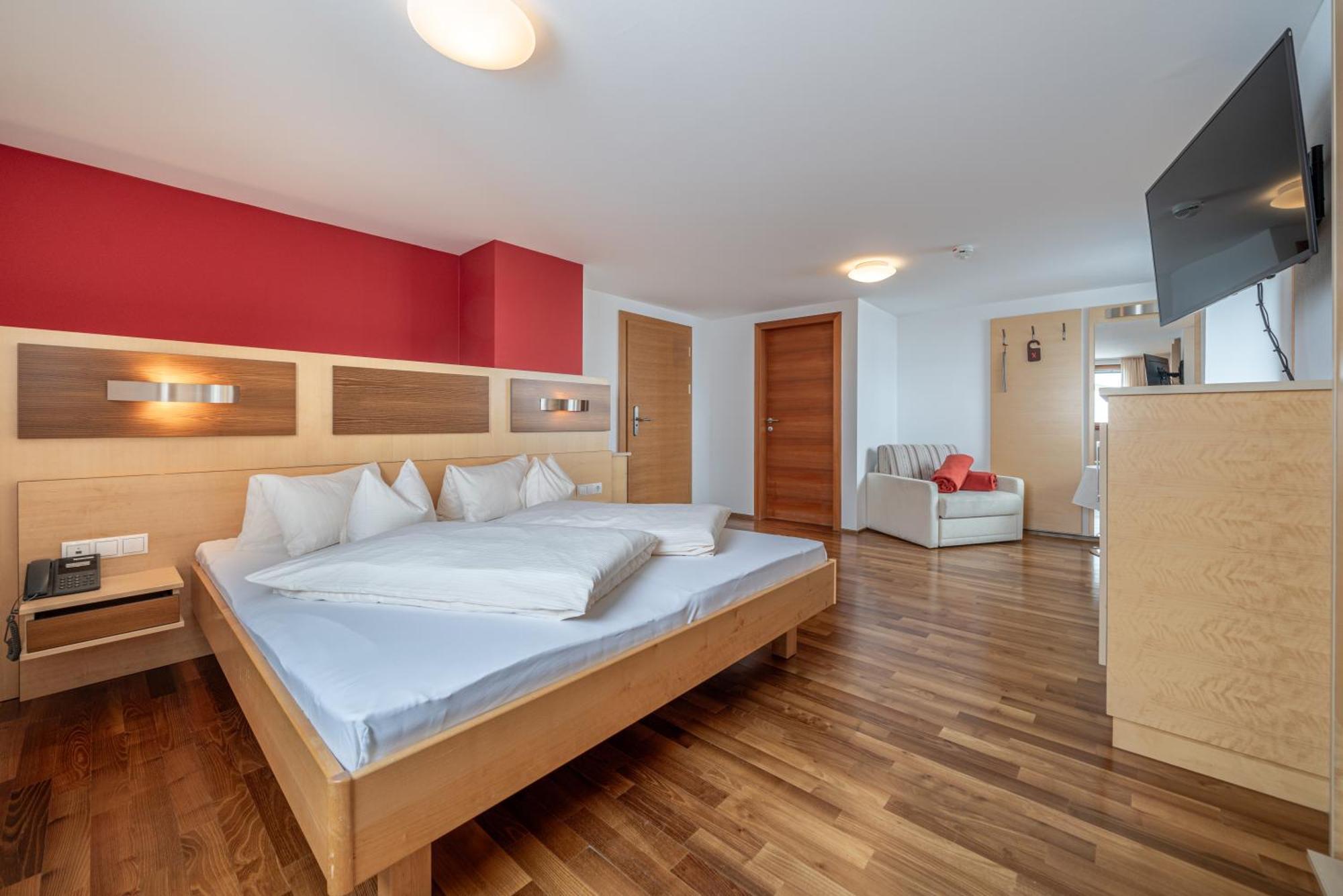 Hotel Hochsoelden エクステリア 写真