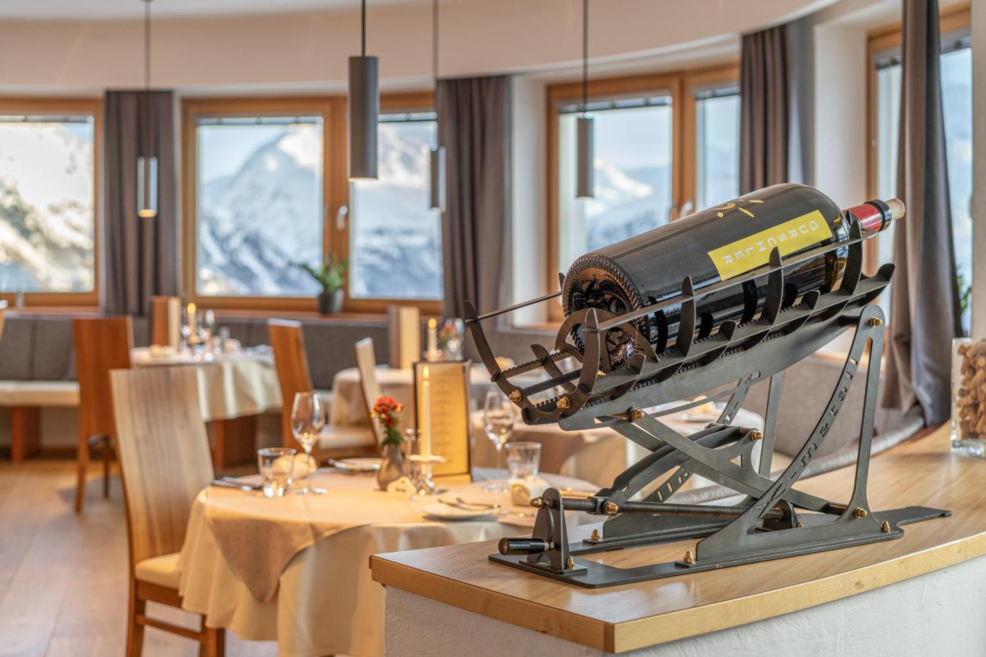 Hotel Hochsoelden エクステリア 写真