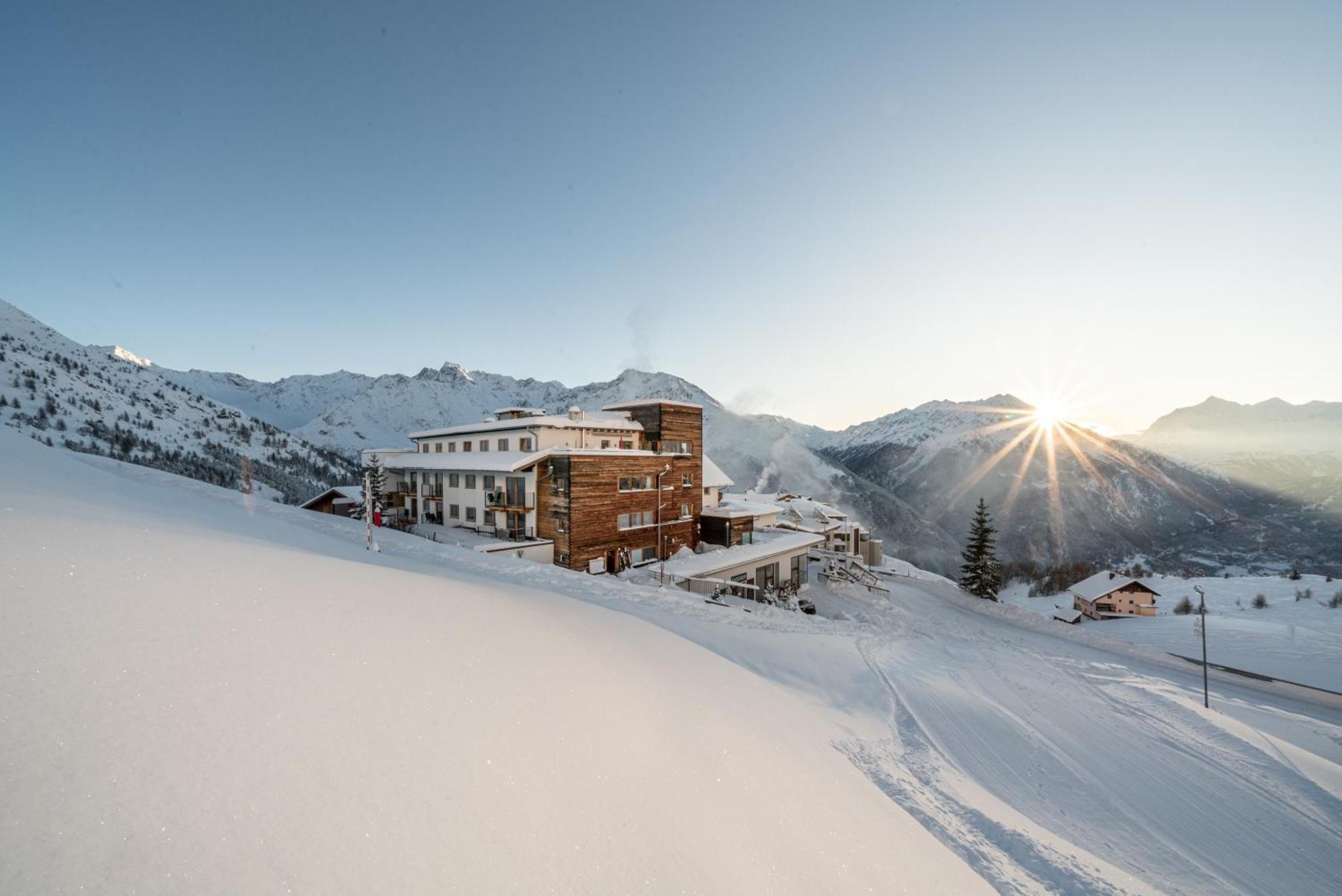 Hotel Hochsoelden エクステリア 写真